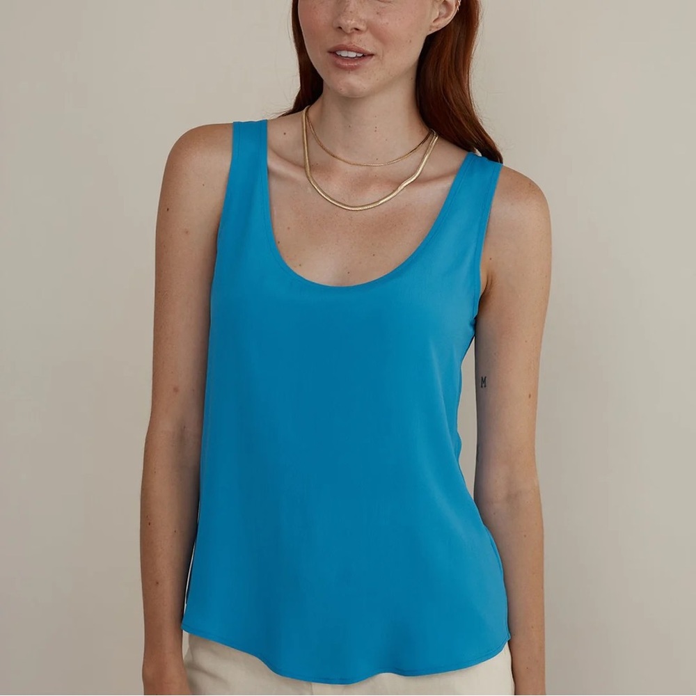 Scoop Neck Women’s Tank Camisole in Bright Blue